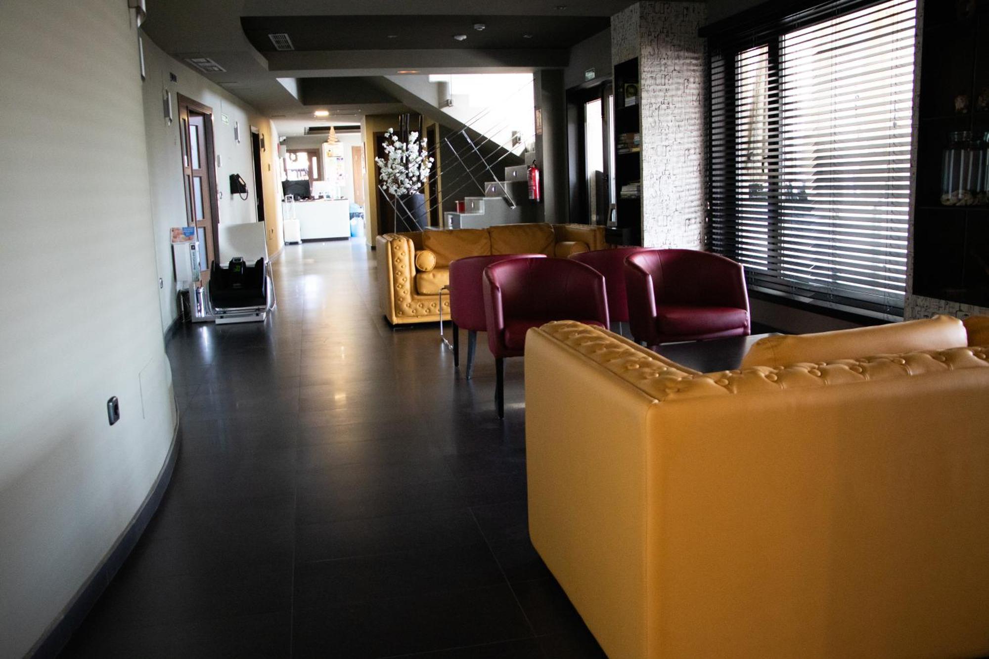 Pension Restaurante "O Retiro " Arzúa Eksteriør billede