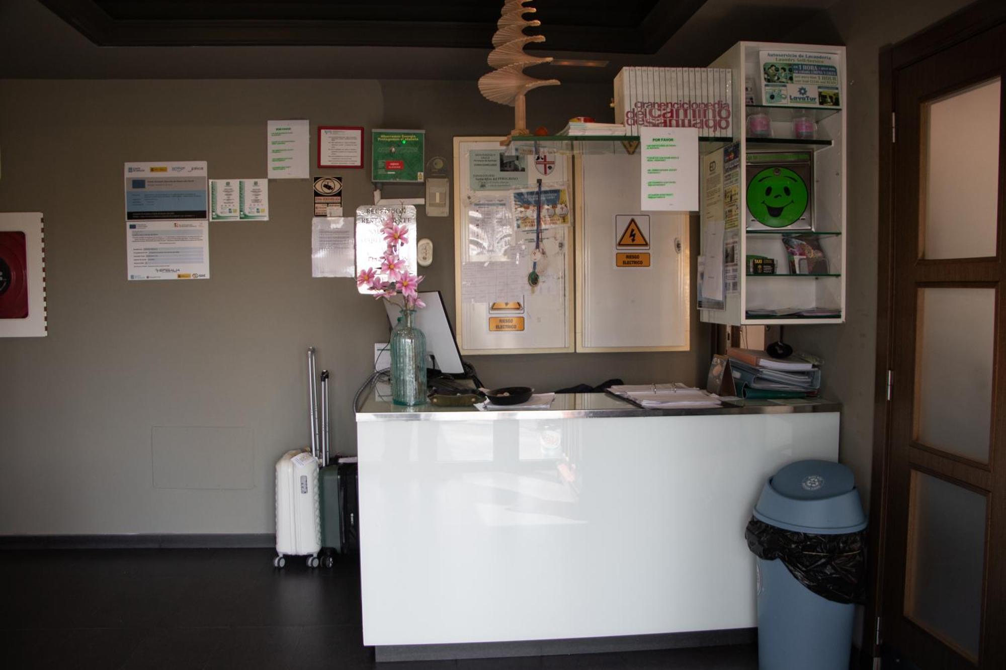 Pension Restaurante "O Retiro " Arzúa Eksteriør billede